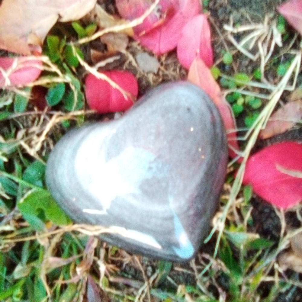 Silver shein obsidian Heart - Picture 2 of 2